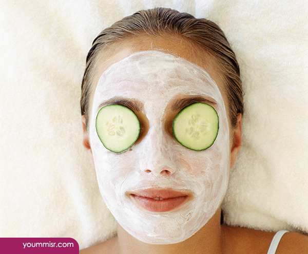 The recipe for skin lightening Mask honey and almond skin-lightening youm misr
